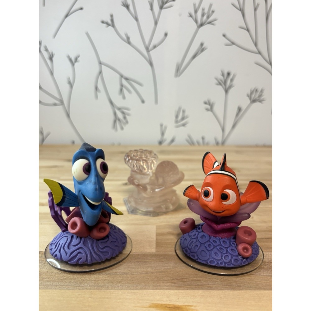 Disney Infinity 3.0 Dory & Nemo Character Figures with Coral Play Piece